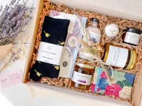 Personalized Gift Box For Her Anniversary Gift Suggestions