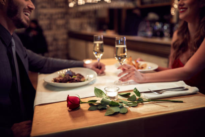 A Romantic Dinner For His Valentine Gift Ideas