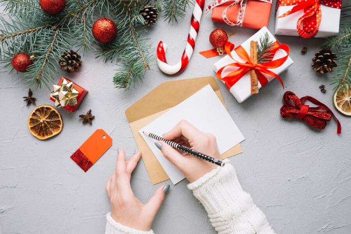 How and When to Send Christmas Cards